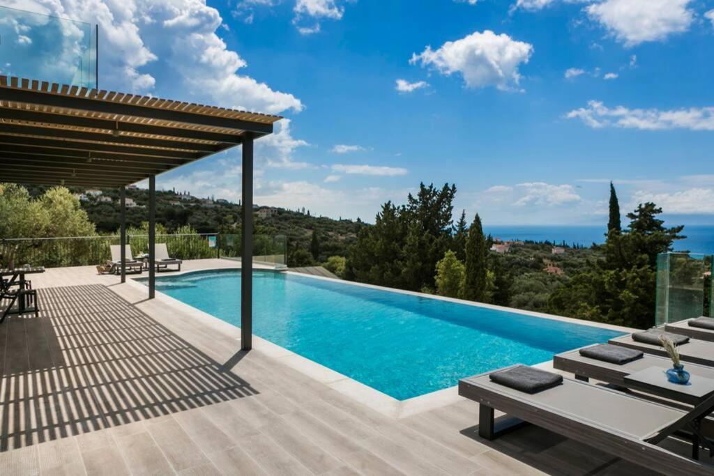 Color Villas-New Villa Green At Trapezaki With Private Pool Mousata Екстериор снимка